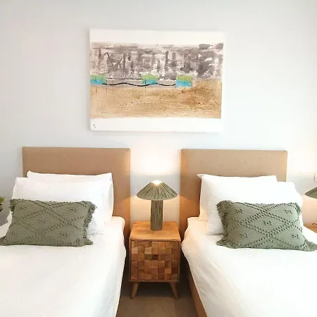 Seaview Penthouse 埃斯特波纳