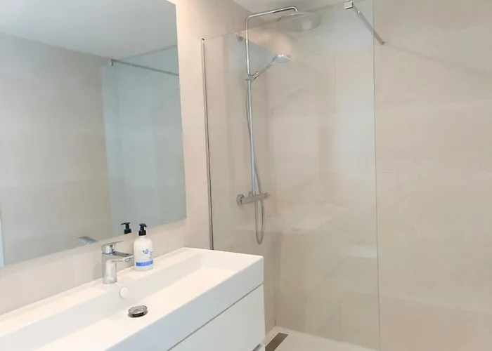 Διαμέρισμα Seaview Penthouse Εστεπόνα