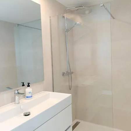 Daire Seaview Penthouse Estepona