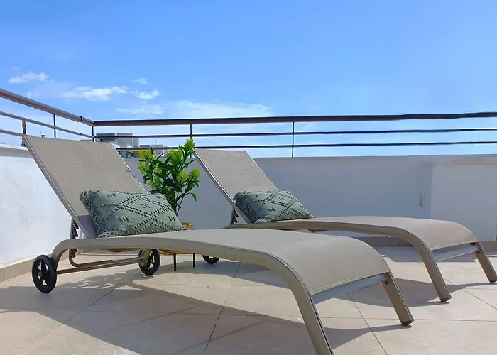 Seaview Penthouse Apartment